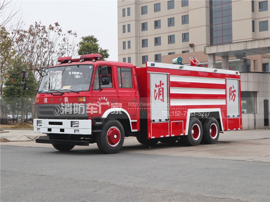 東風12噸泡沫消防車