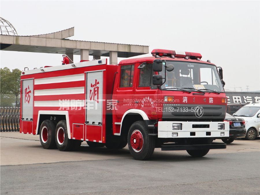 東風12噸泡沫消防車