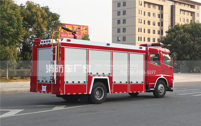 東風天錦6噸泡沫消防車
